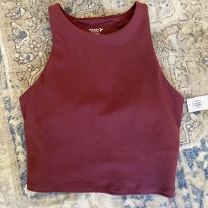 Old Navy cropped athletic top